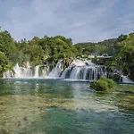 4 Bedroom Pet Friendly In Casa de Férias Drniš