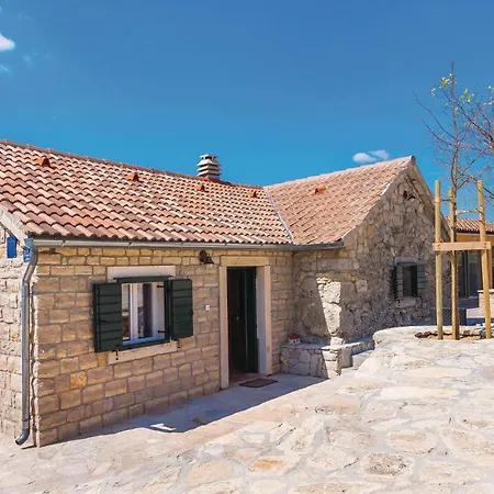4 Bedroom Pet Friendly In * Drnis