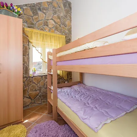 Nice Home In Drnis With Sauna Nyaraló